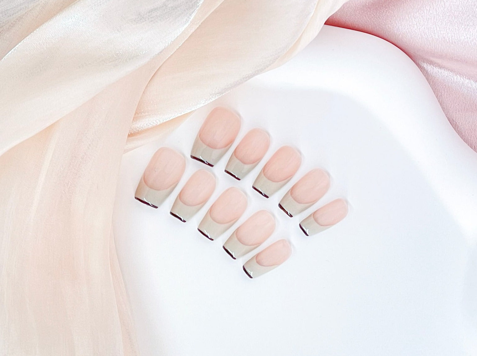 Manicure: In the ever-evolving world of beauty, the debate be